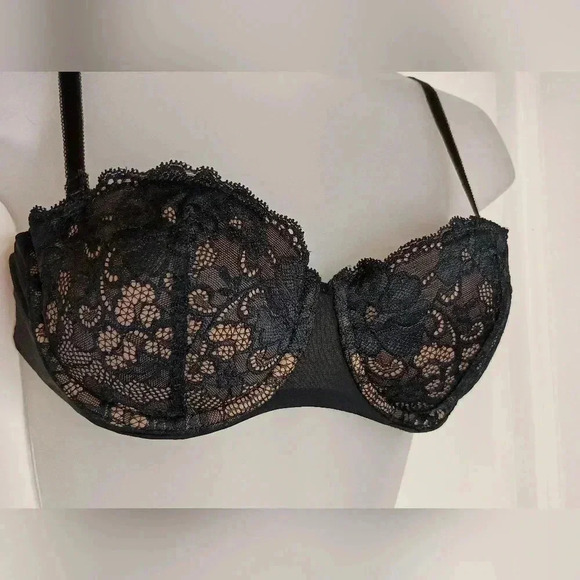 ADORE ME VICTORIA SECRET Barbiecore Black Lace bra (#890) - Picture 5 of 6
